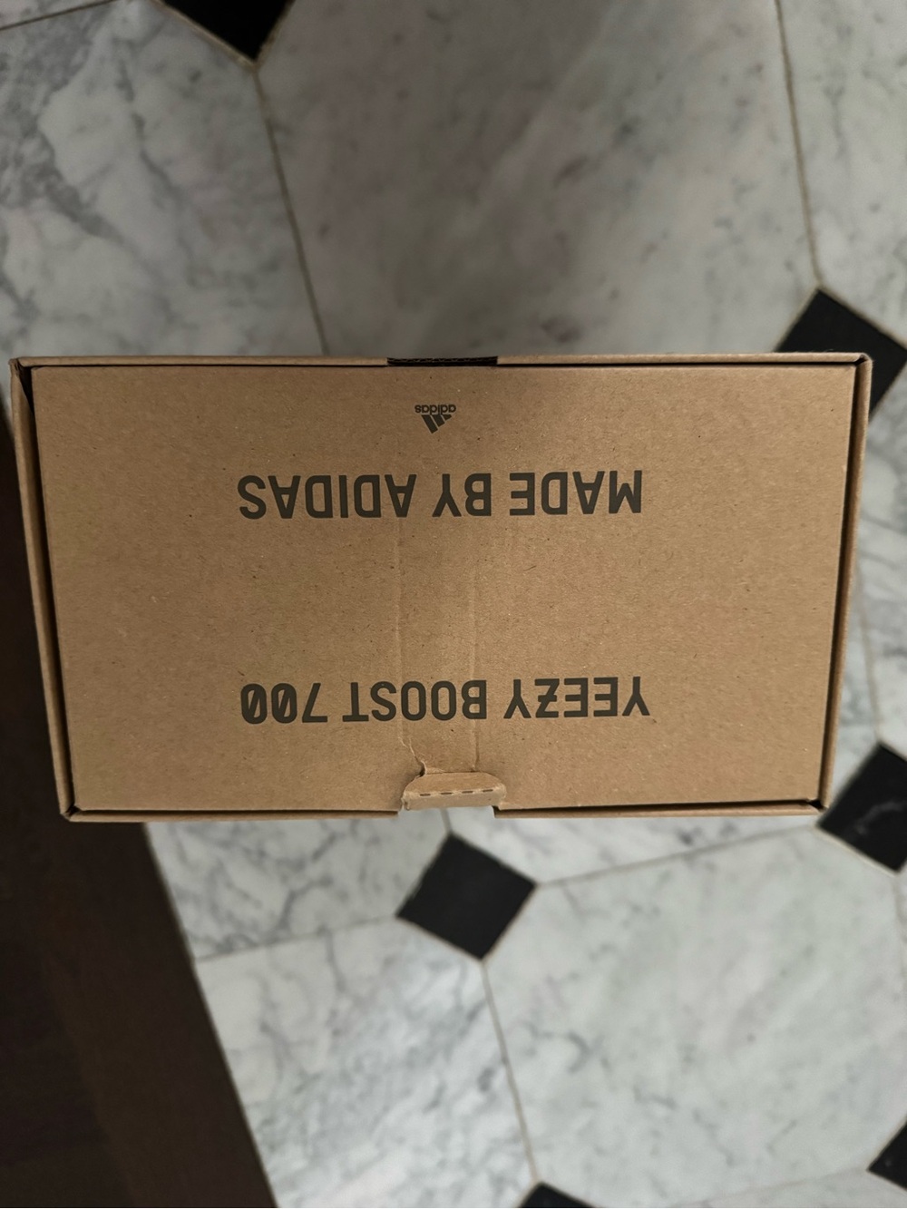 Yeezy 700 Wave Runner Size Men’s 6.5 = Women’s 7.5 - 8 - Picture 10 of 10